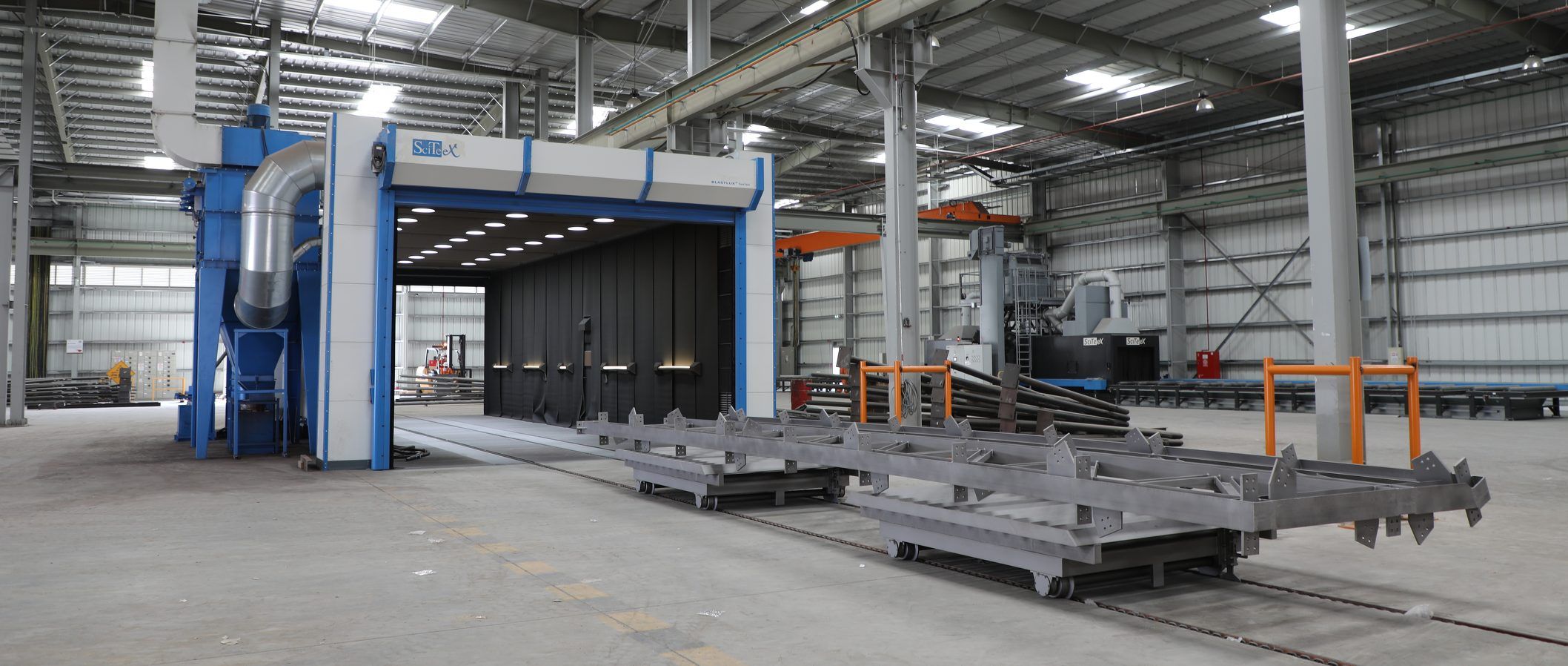 Blasting booth and steel structures in the painting hall